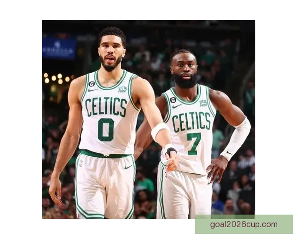 绿军双核布朗塔图姆对话曝光 定下全队沟通基调